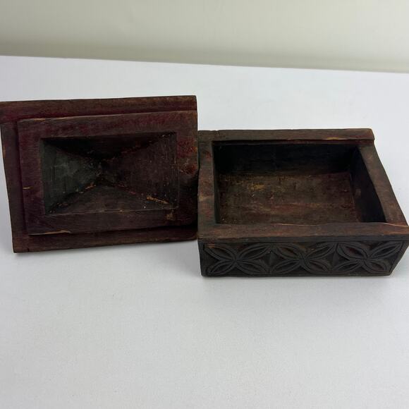 Vintage Nepalese Shaman Ritual Box Hand Carved Wood Pyramid Lid 4in Slide Top - Picture 9 of 16